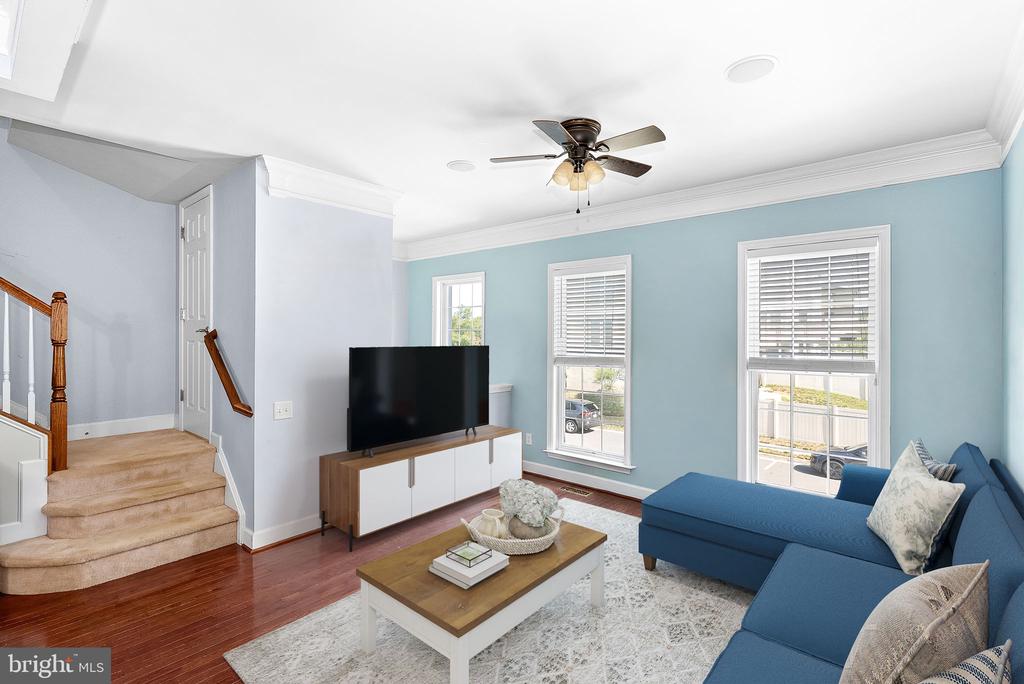 211 GREAT LAUREL SQUARE SE