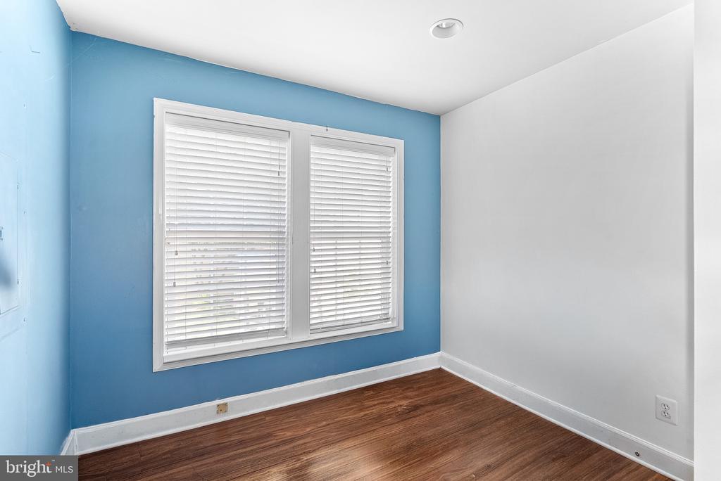 211 GREAT LAUREL SQUARE SE