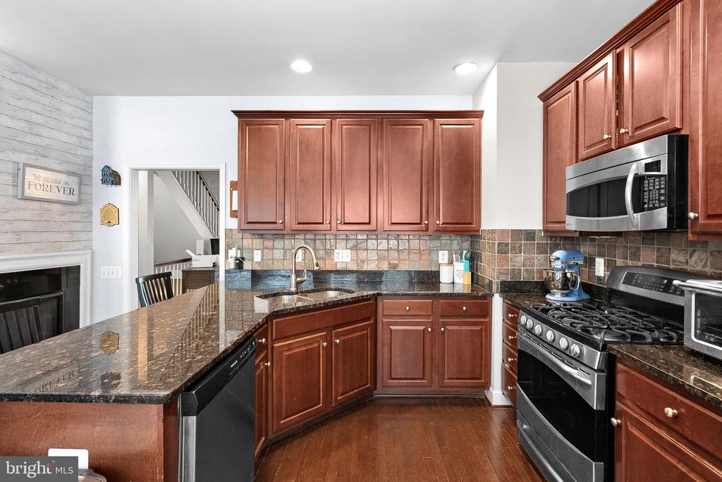 211 GREAT LAUREL SQUARE SE