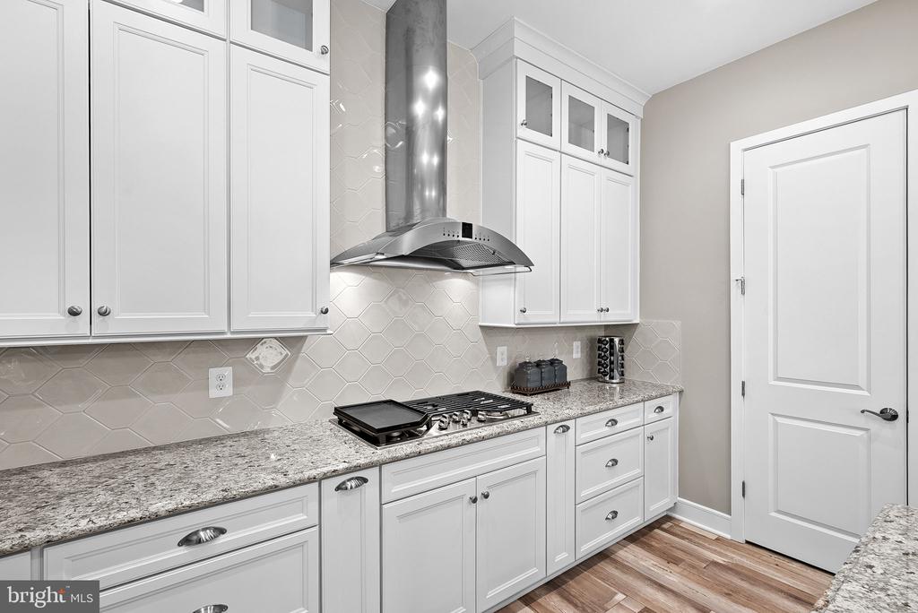 23641 KINSTON FERRY TERRACE