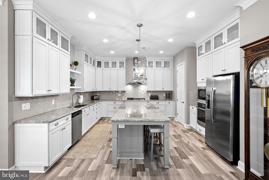 23641 KINSTON FERRY TERRACE