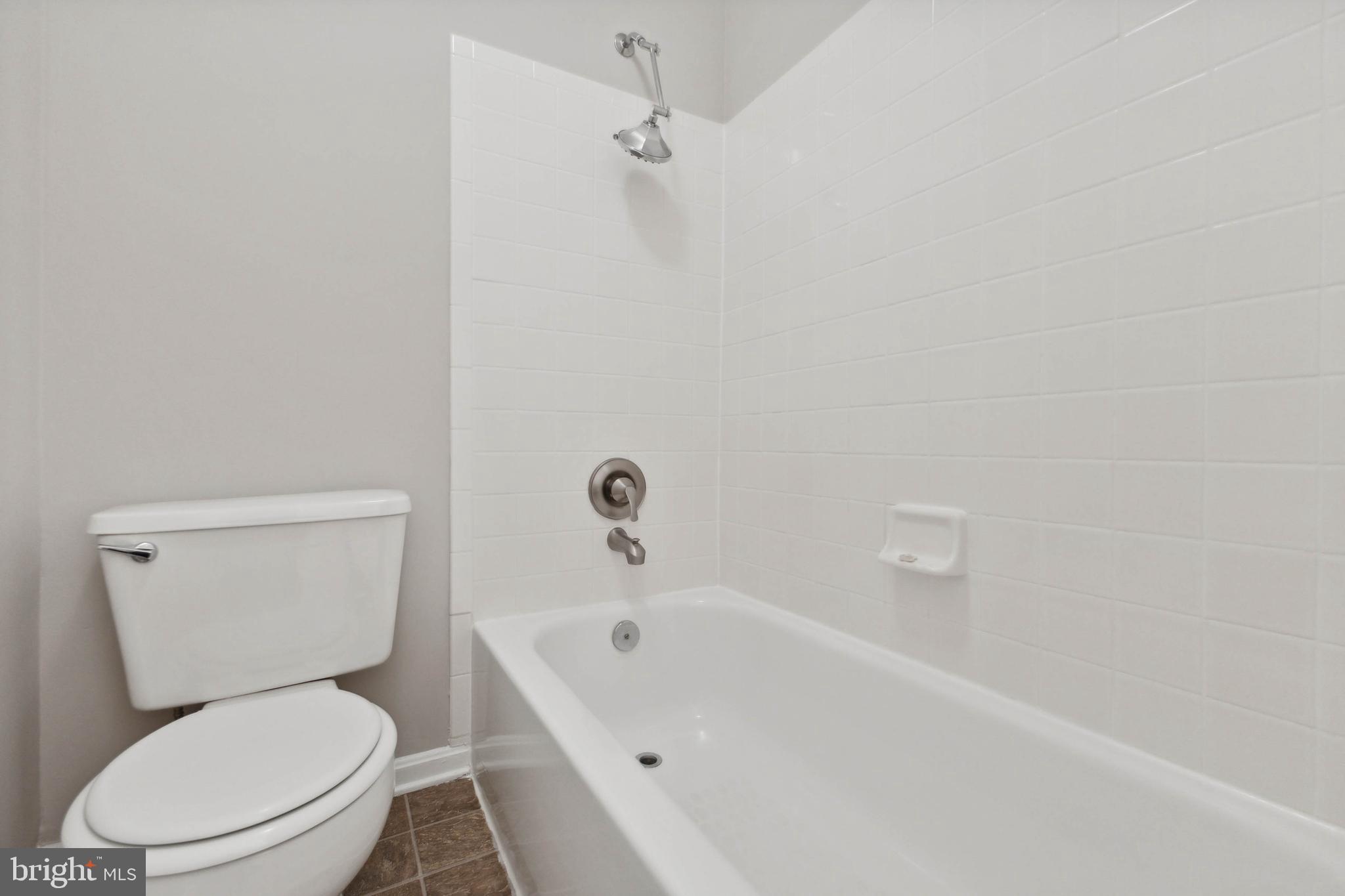 5005 BUENA VISTA DRIVE