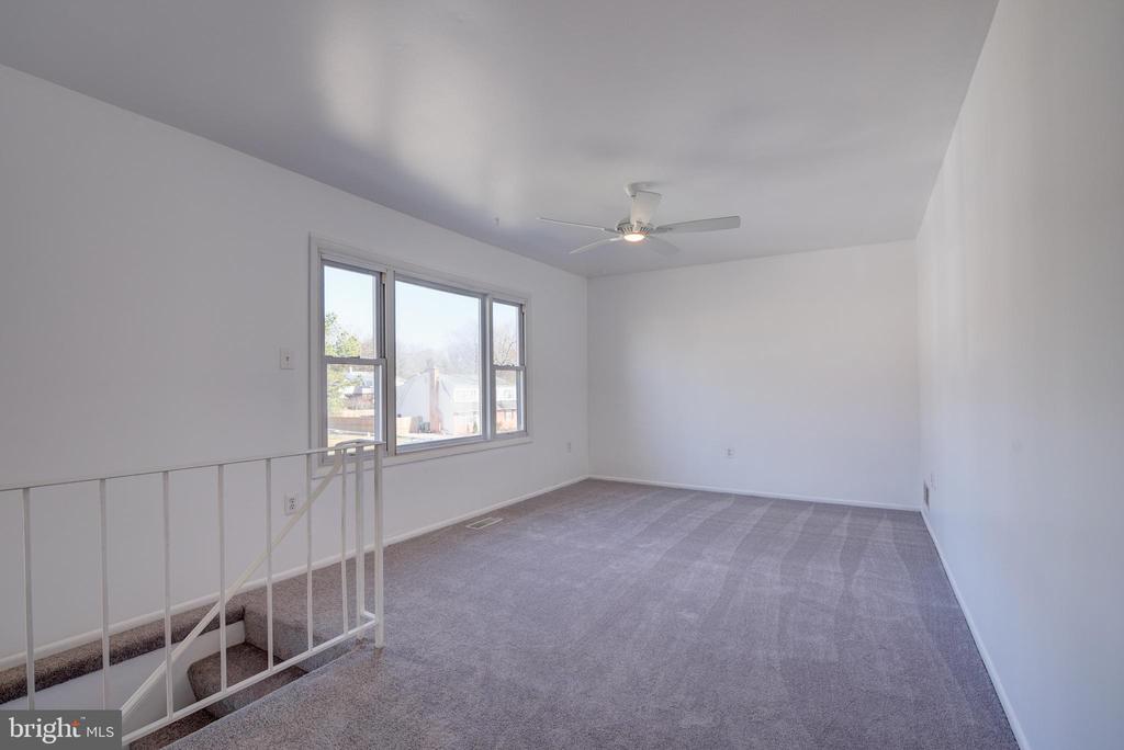 12900 KINGSWELL DRIVE