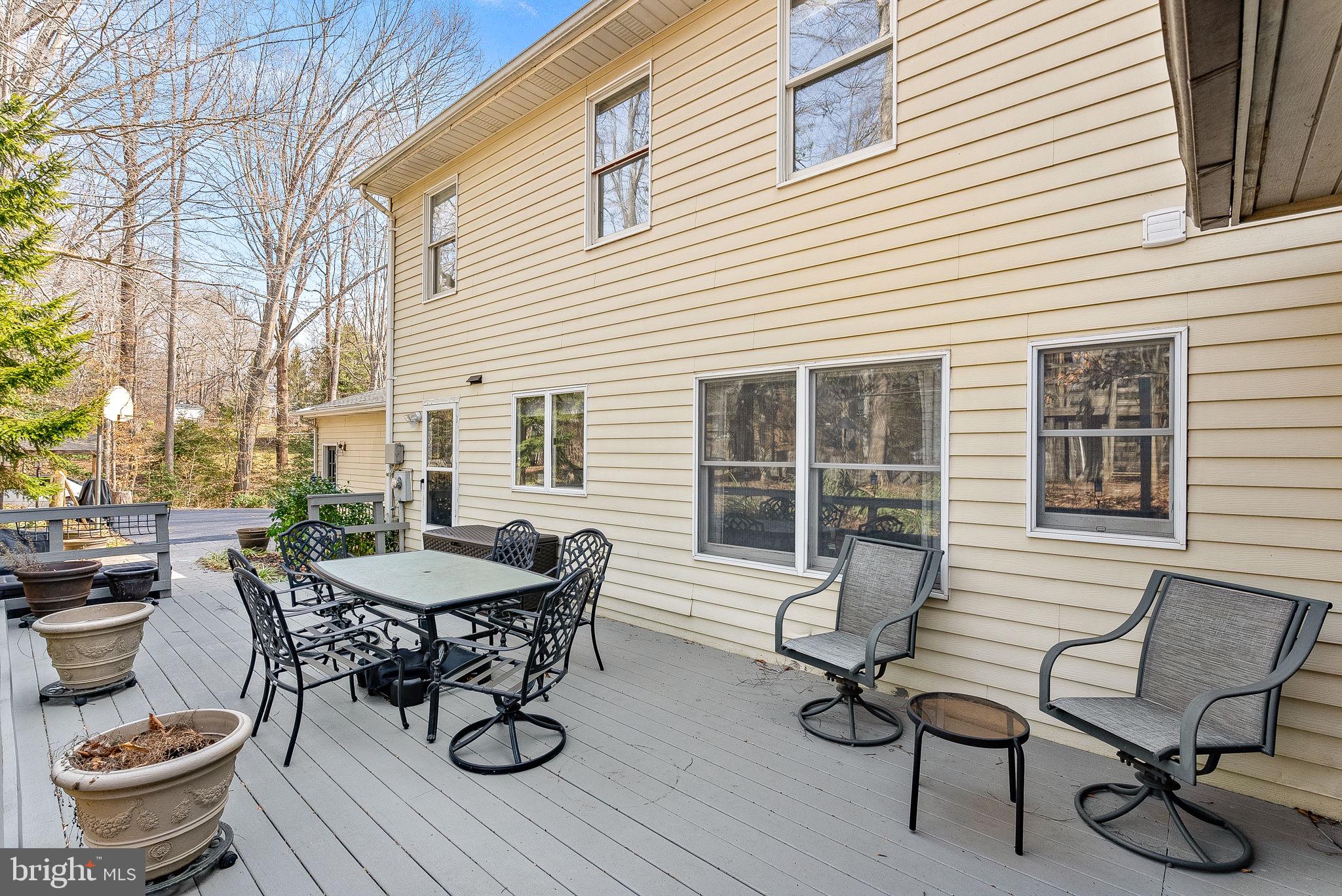 8129 BLANDSFORD DRIVE