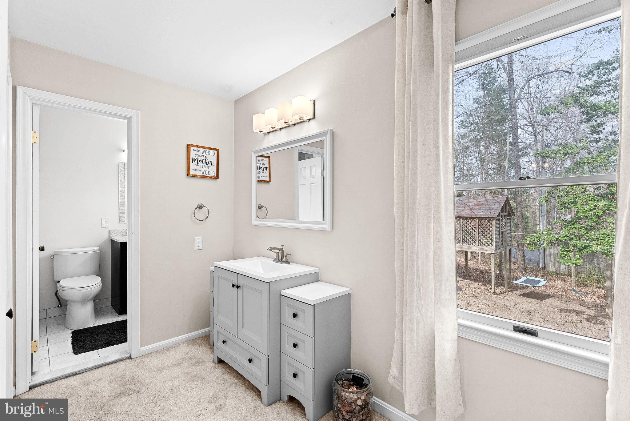 8129 BLANDSFORD DRIVE