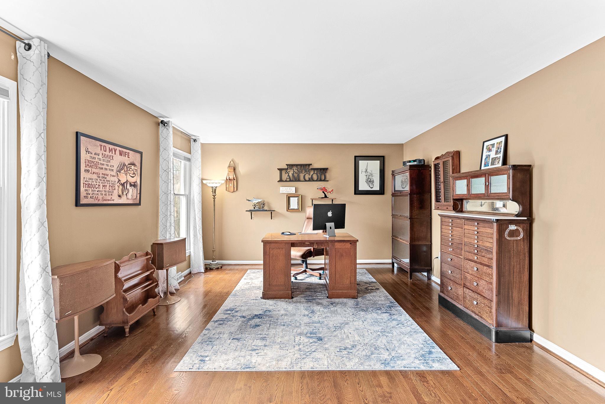 8129 BLANDSFORD DRIVE