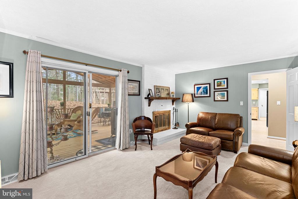 8129 BLANDSFORD DRIVE