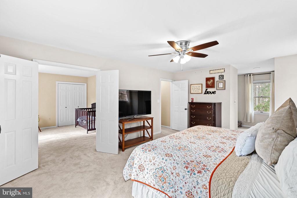 8129 BLANDSFORD DRIVE