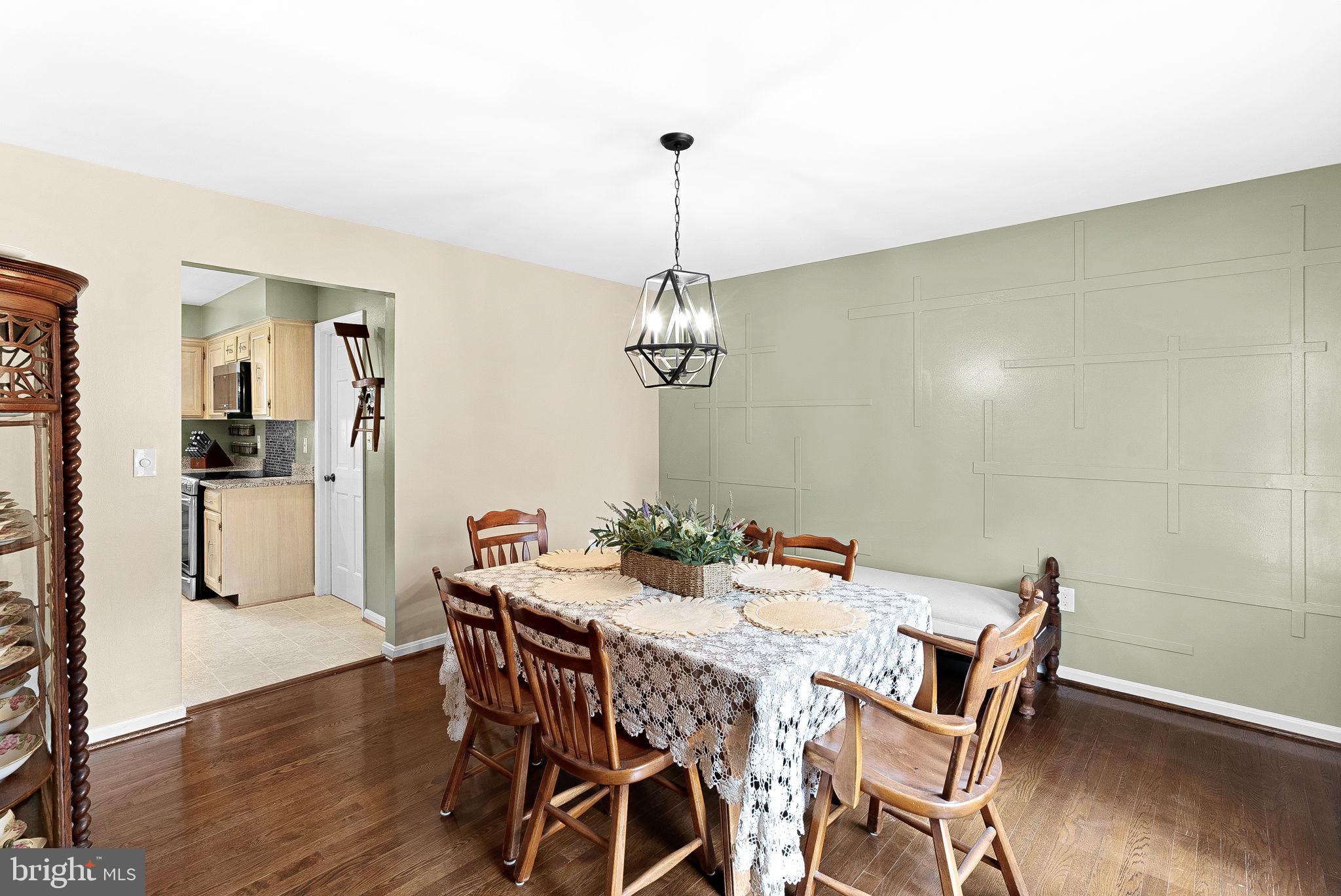 8129 BLANDSFORD DRIVE