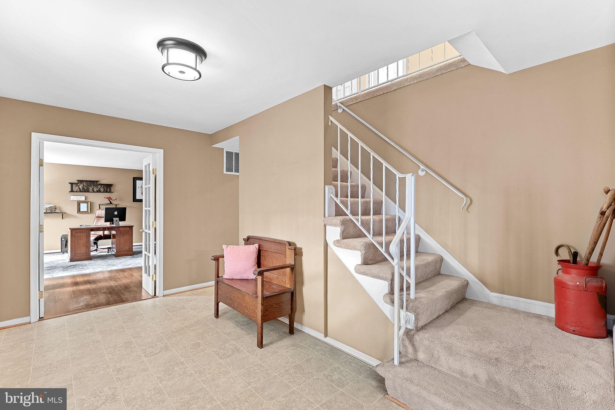 8129 BLANDSFORD DRIVE