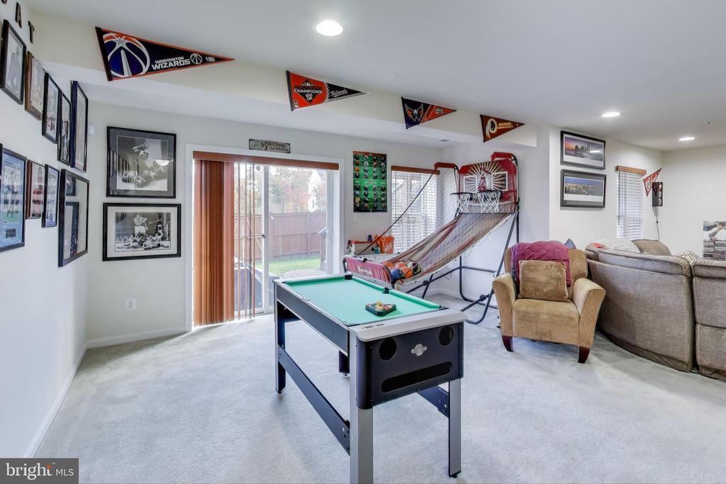 3585 EAGLE RIDGE DRIVE