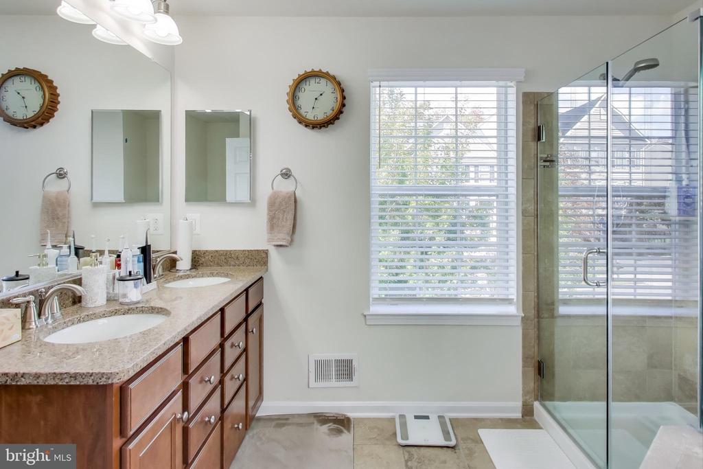 3585 EAGLE RIDGE DRIVE
