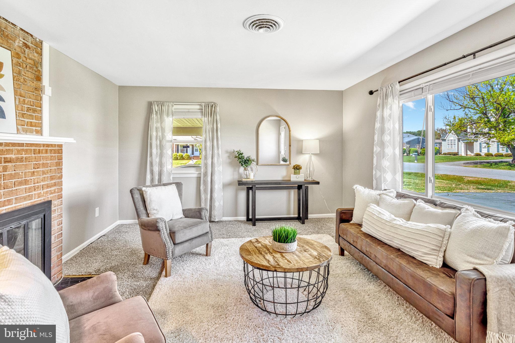 6004 LASALLE DRIVE