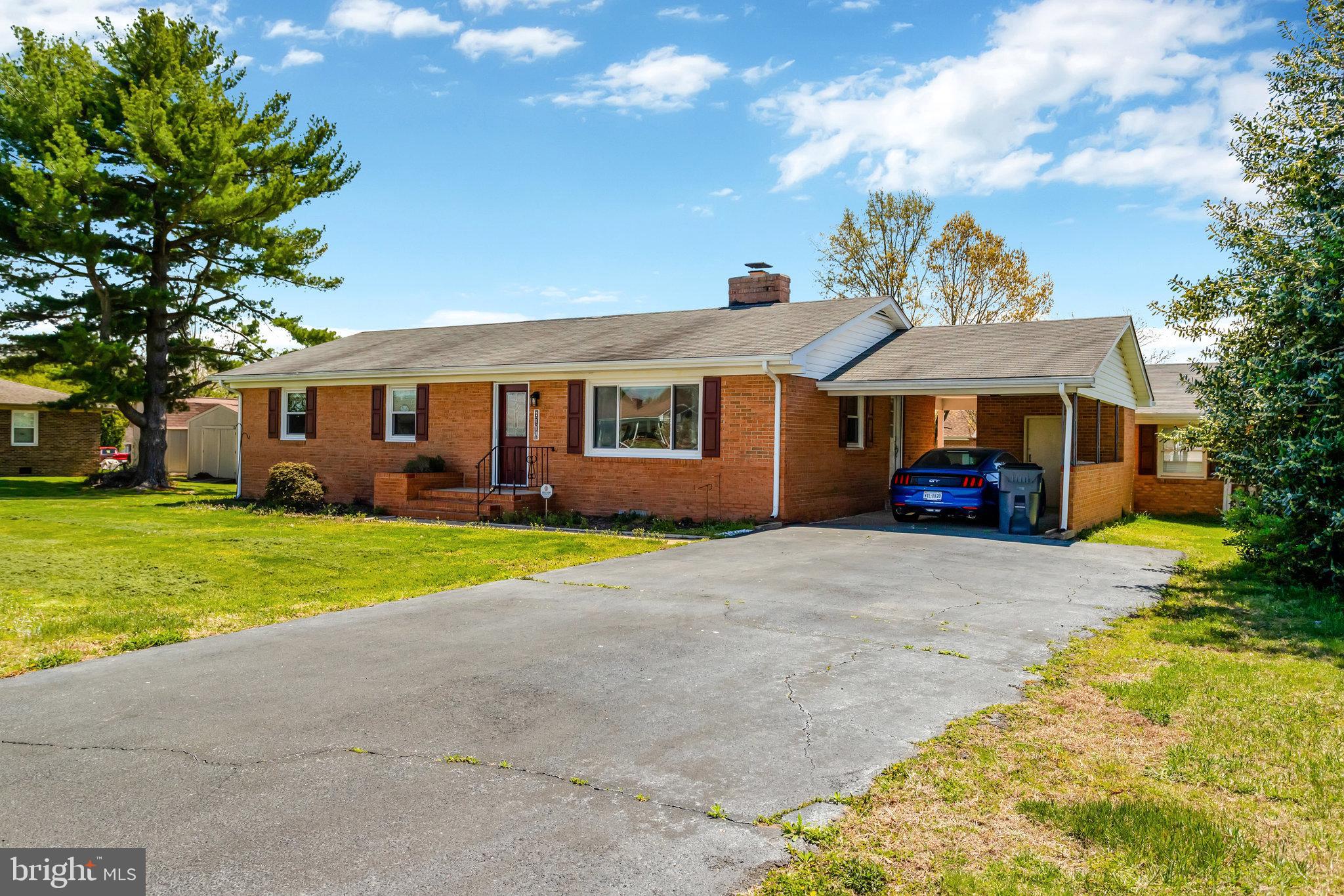6004 LASALLE DRIVE