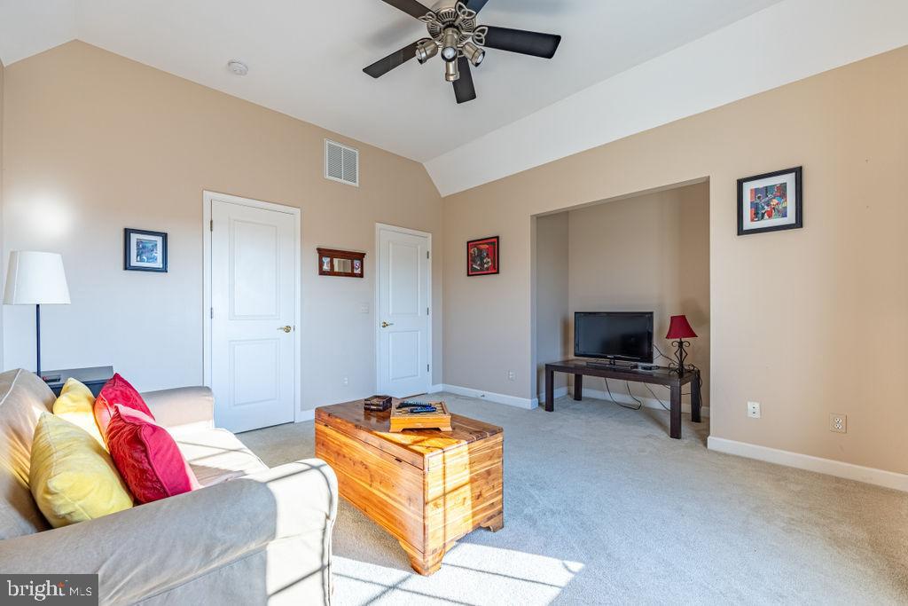 2624 WINDWOOD DRIVE