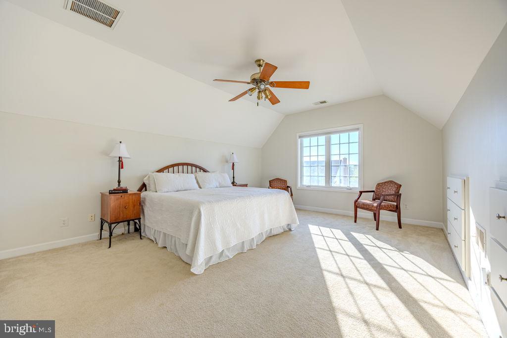 2624 WINDWOOD DRIVE