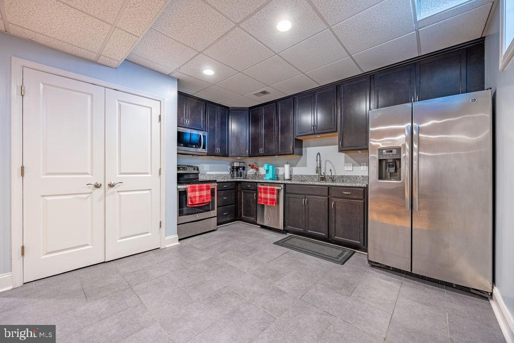 2624 WINDWOOD DRIVE