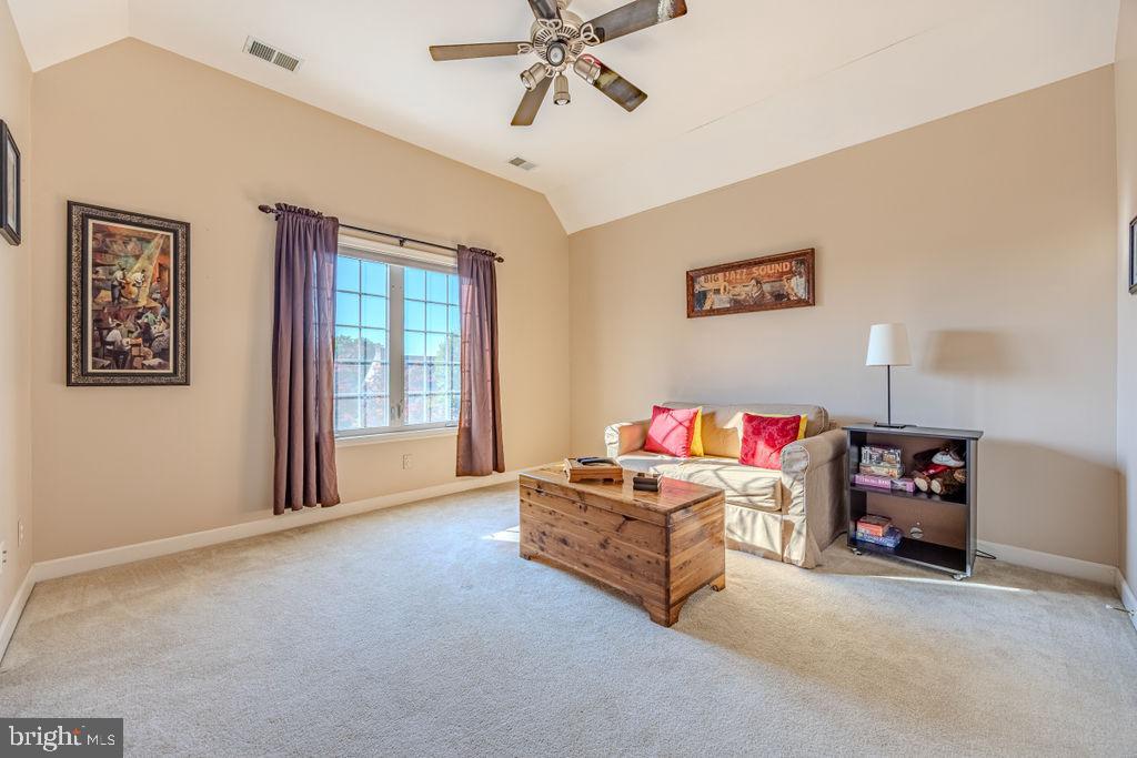 2624 WINDWOOD DRIVE
