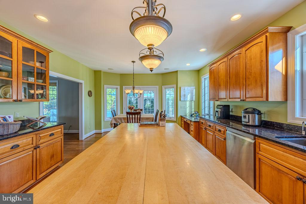 2624 WINDWOOD DRIVE