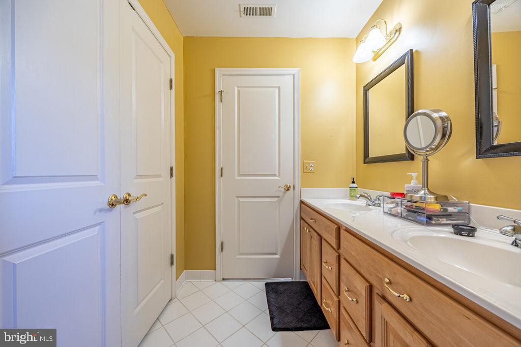 2624 WINDWOOD DRIVE