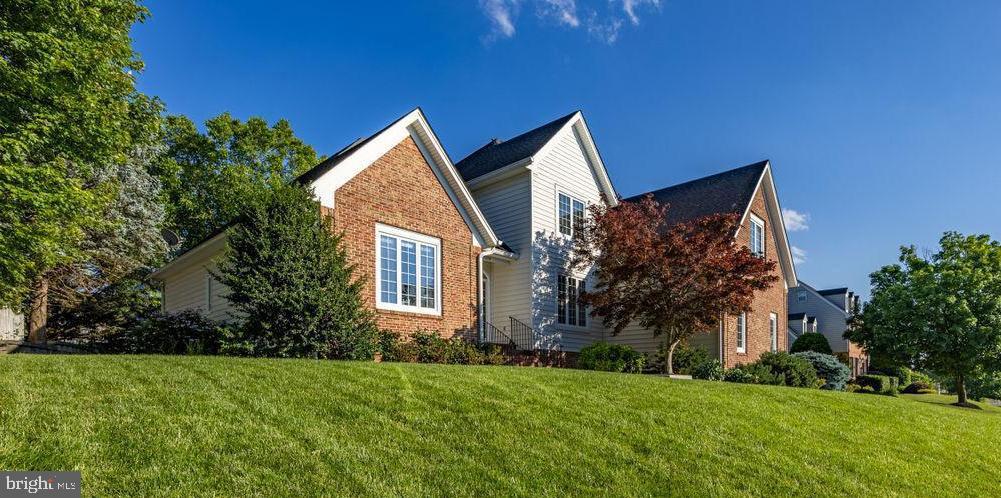 2624 WINDWOOD DRIVE