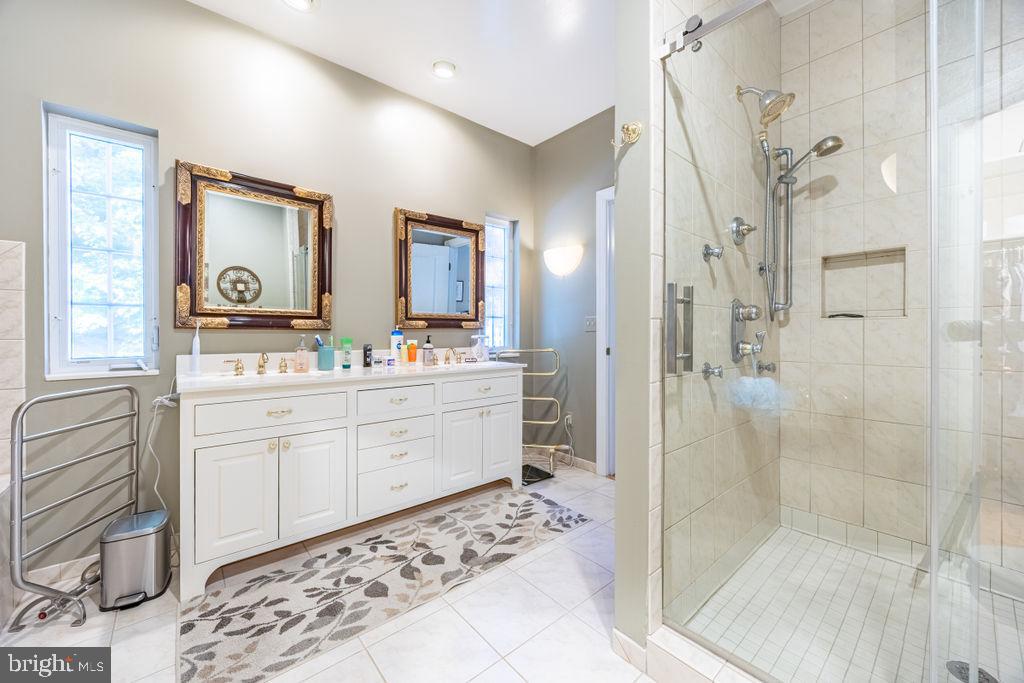 2624 WINDWOOD DRIVE