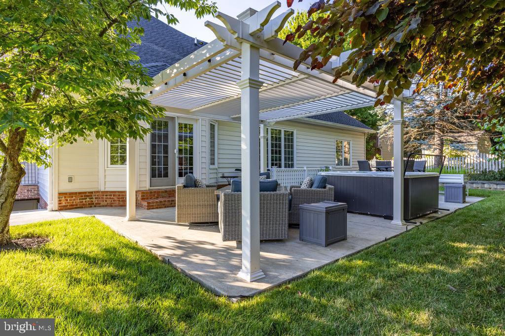 2624 WINDWOOD DRIVE