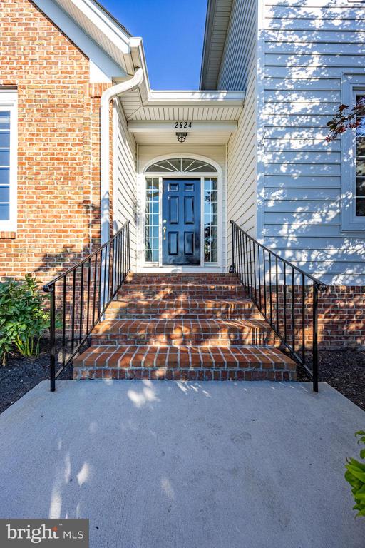 2624 WINDWOOD DRIVE