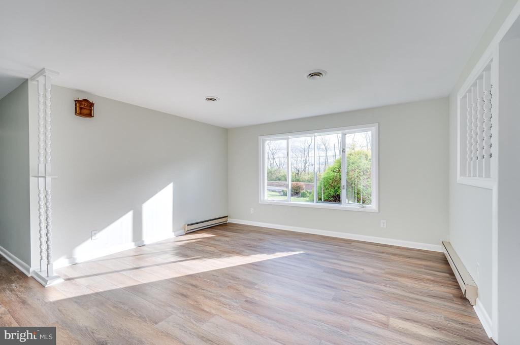 1217 HENSHAW ROAD