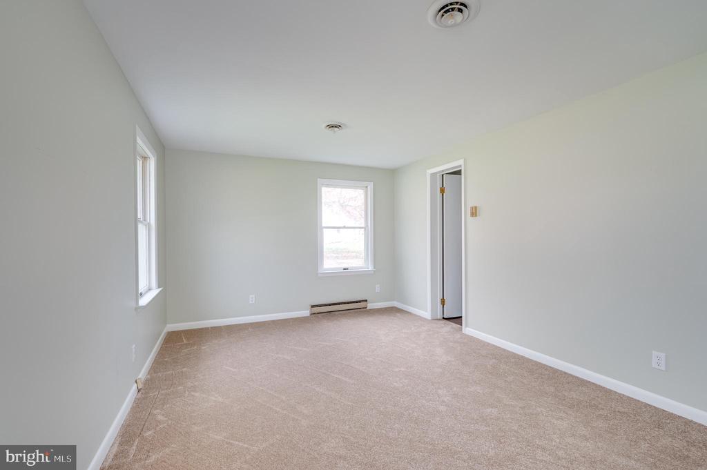 1217 HENSHAW ROAD