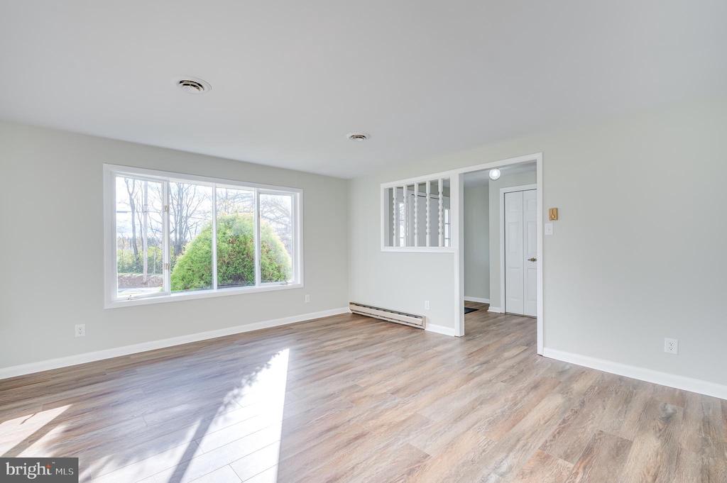 1217 HENSHAW ROAD