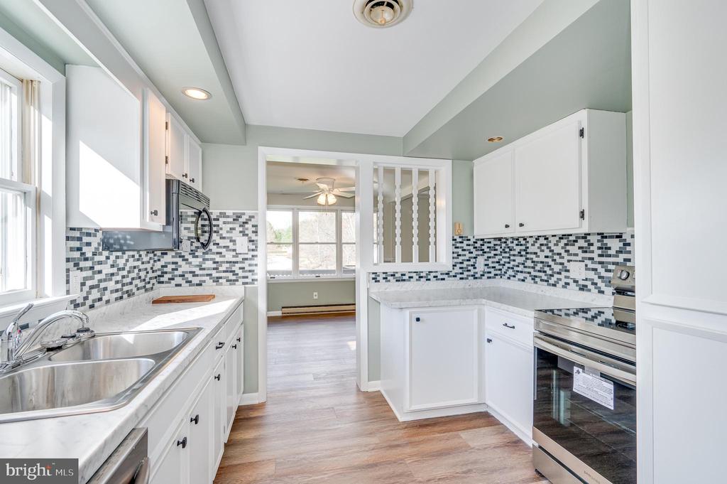 1217 HENSHAW ROAD