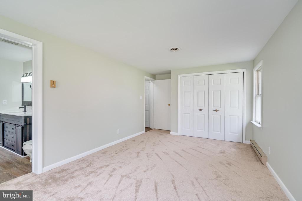 1217 HENSHAW ROAD