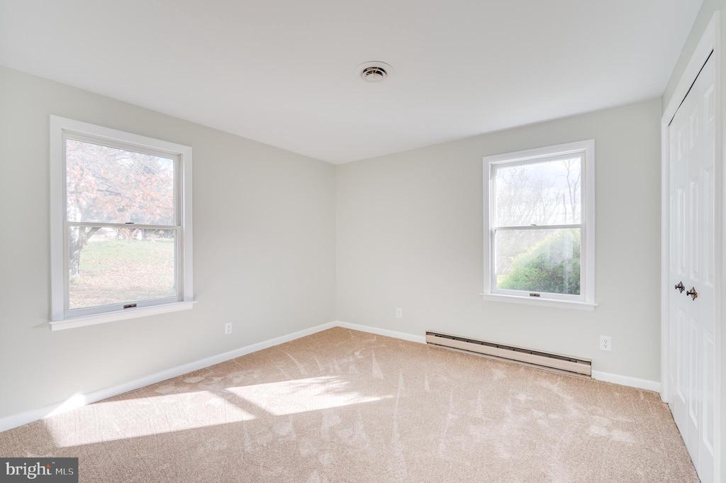 1217 HENSHAW ROAD
