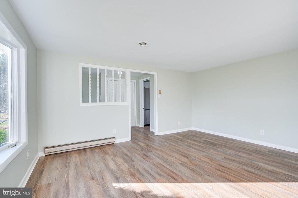 1217 HENSHAW ROAD
