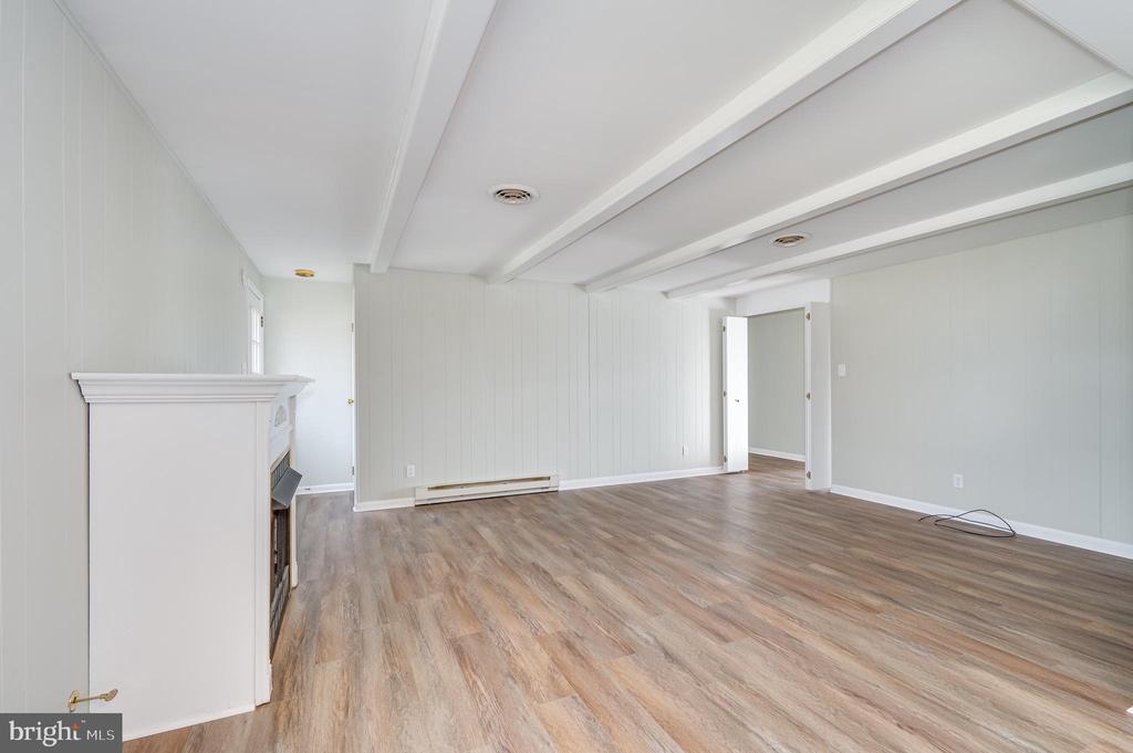 1217 HENSHAW ROAD