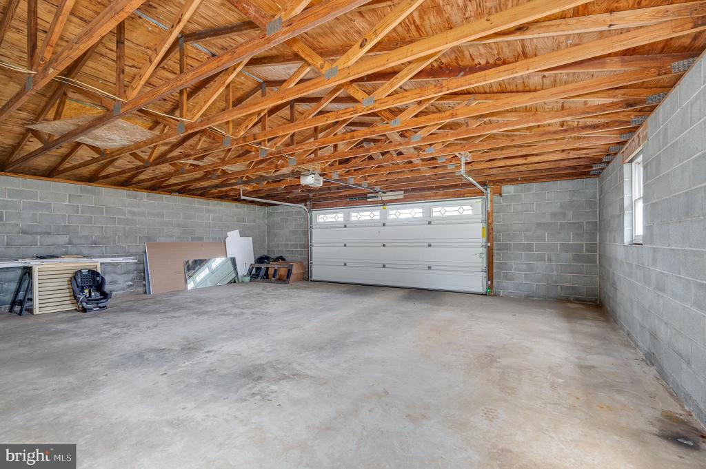 1217 HENSHAW ROAD