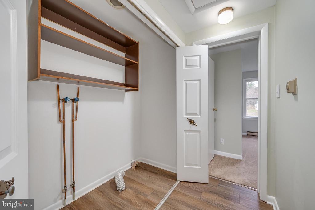 1217 HENSHAW ROAD
