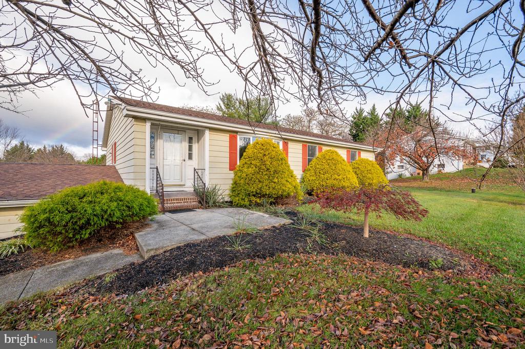 1217 HENSHAW ROAD