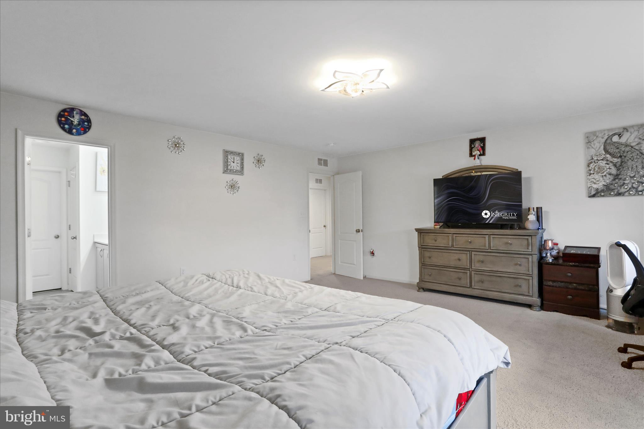 183 LUXOR COURT