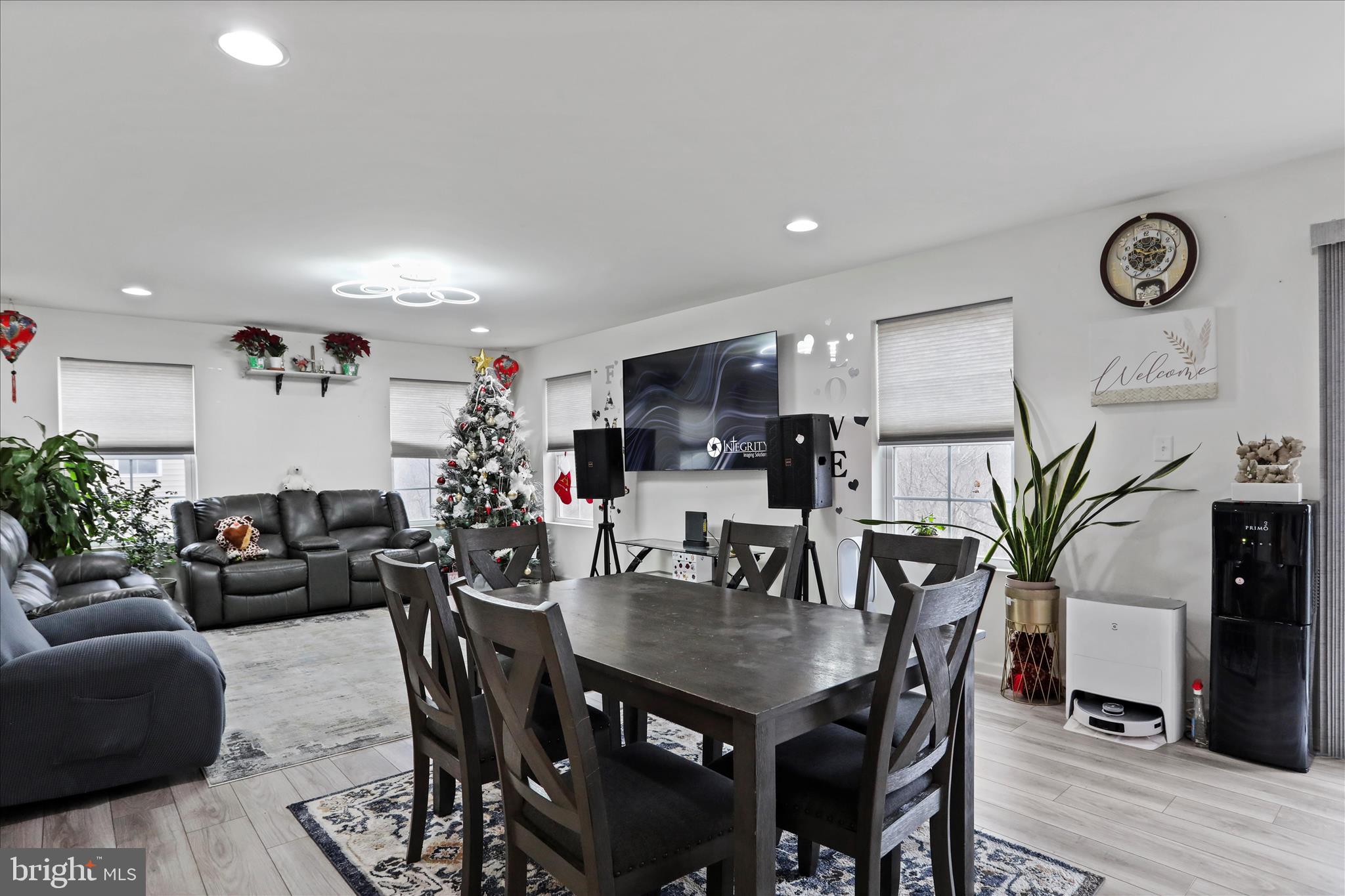 183 LUXOR COURT