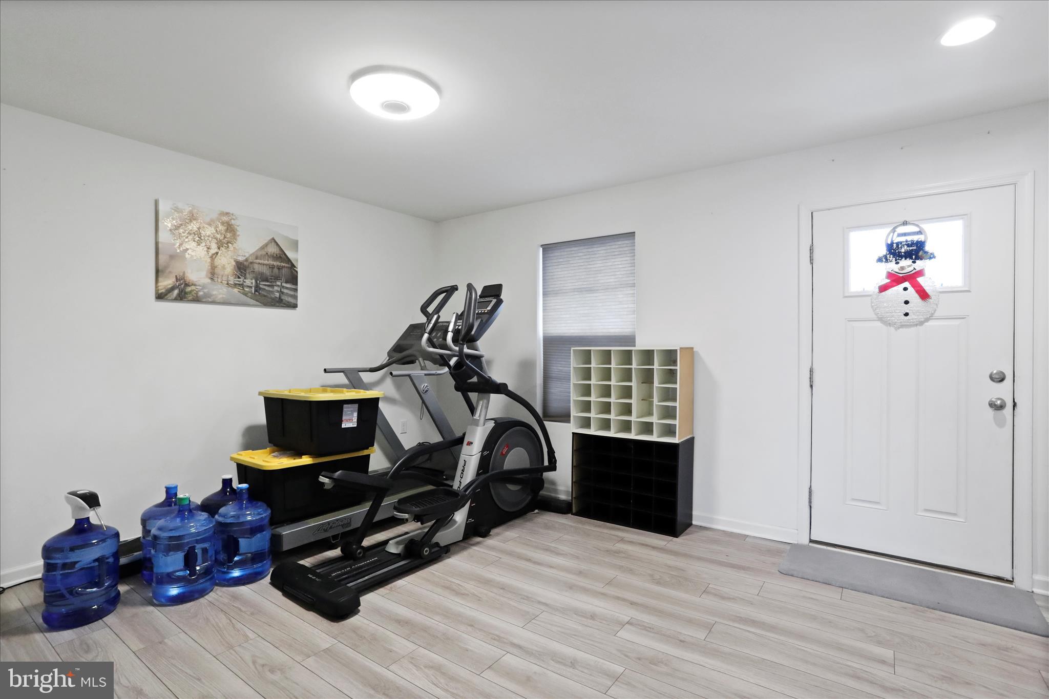 183 LUXOR COURT