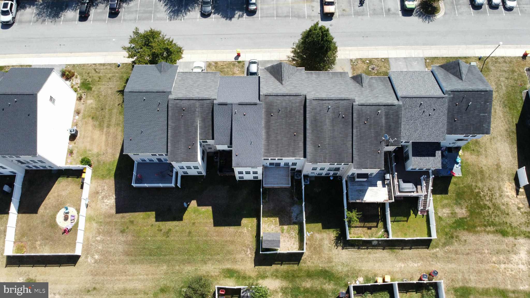 1233 MARE STREET