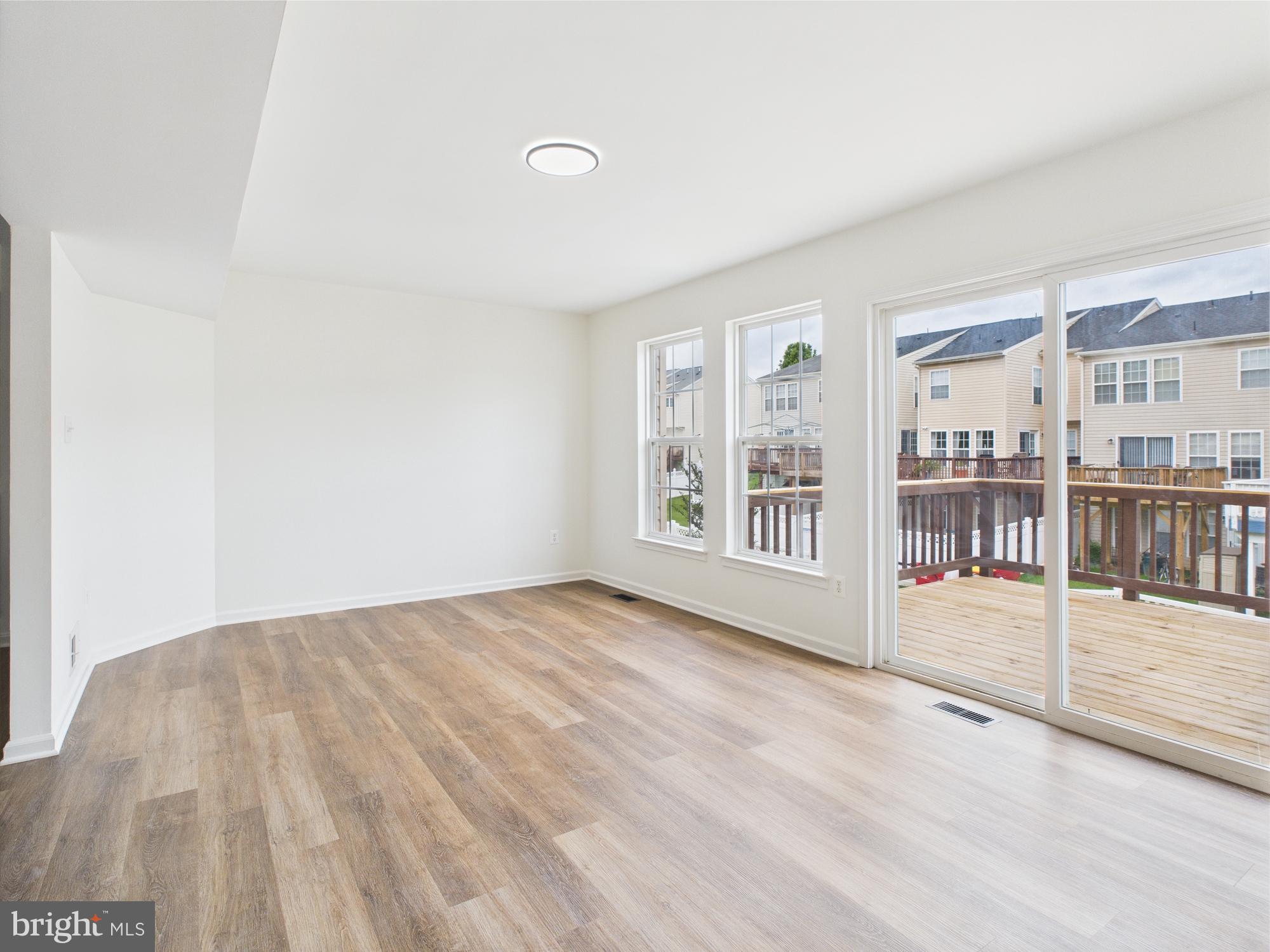 1233 MARE STREET