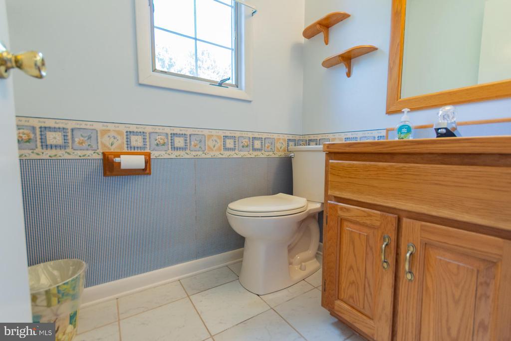 31 LOCUST HILL DRIVE