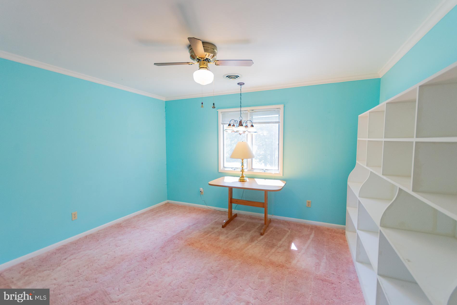 31 LOCUST HILL DRIVE