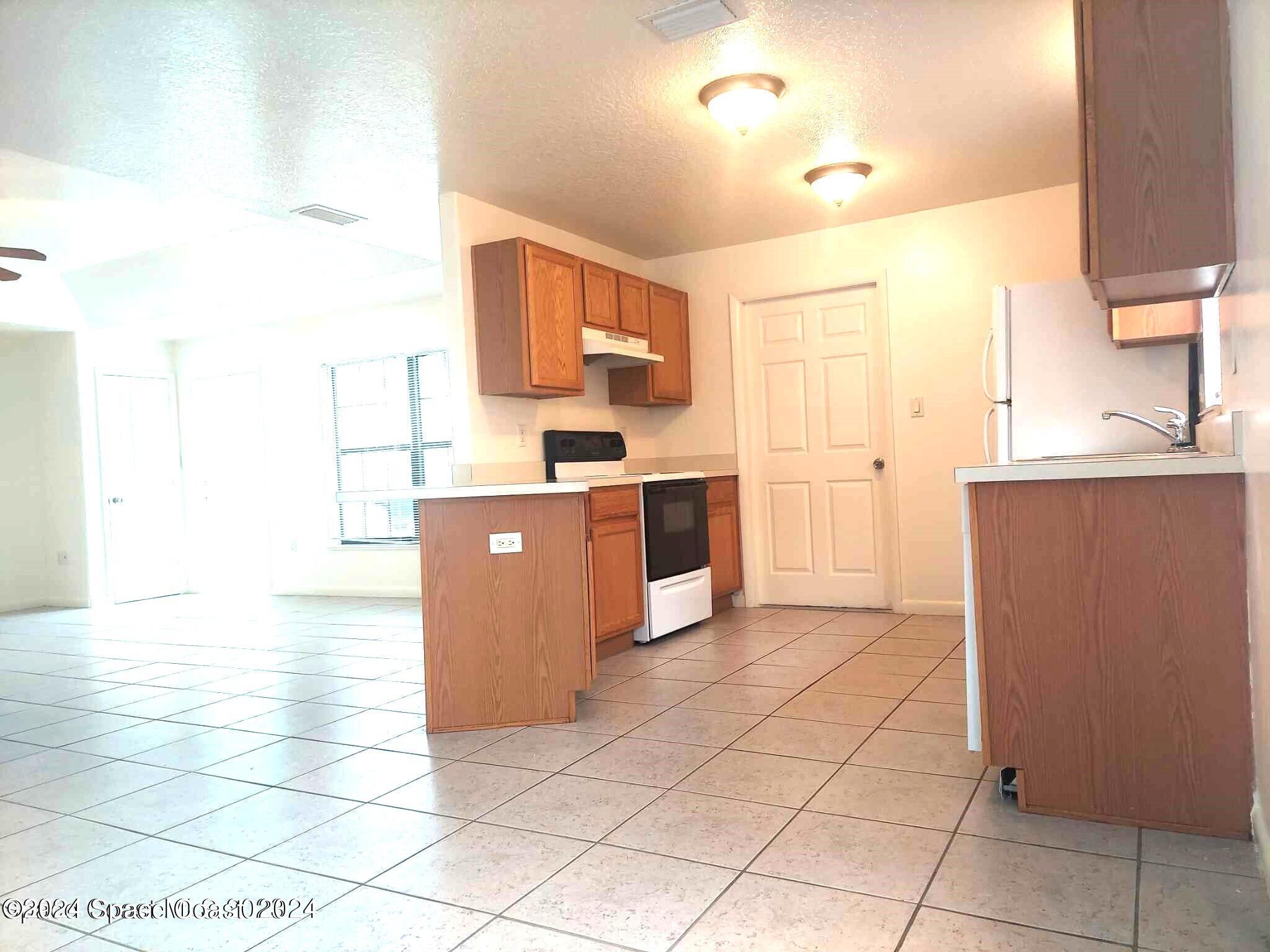 819 Faull Drive A