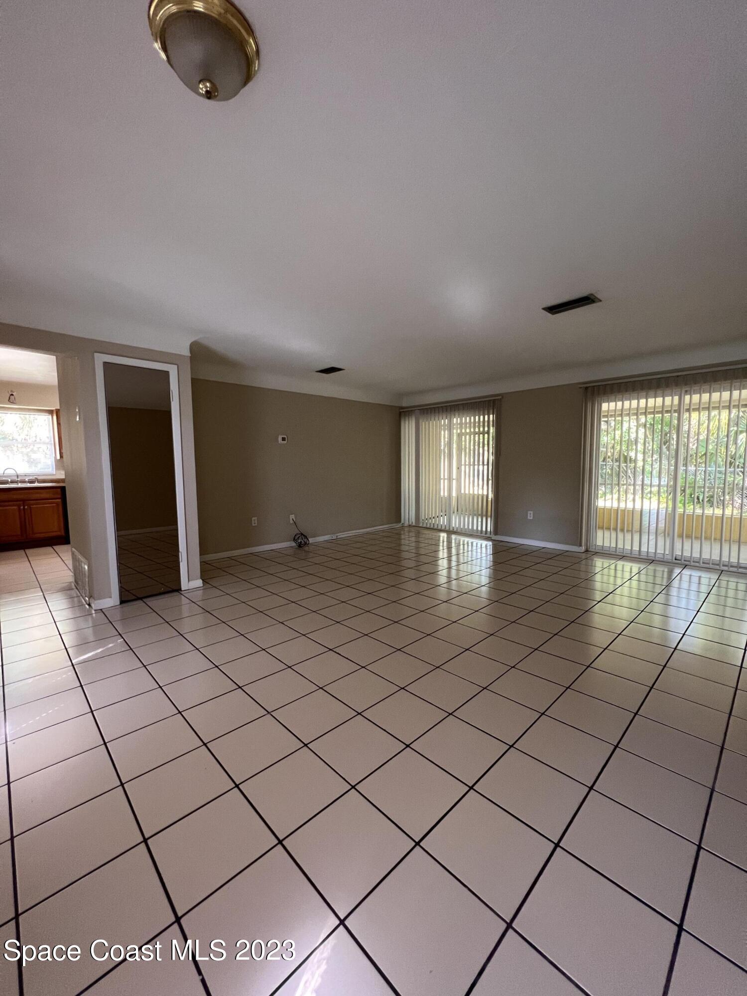 80 Skylark Avenue