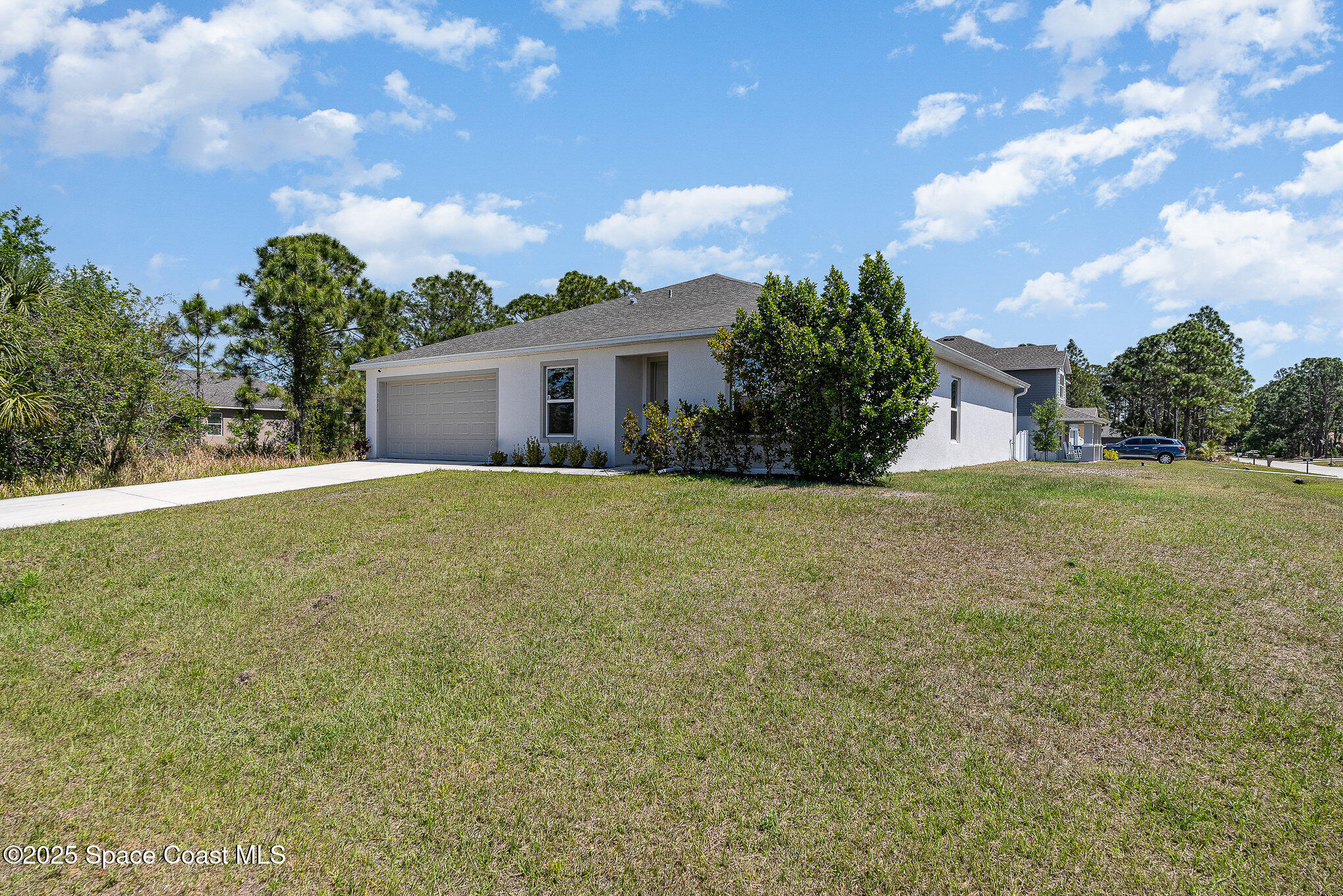 2359 Fallkirk Avenue