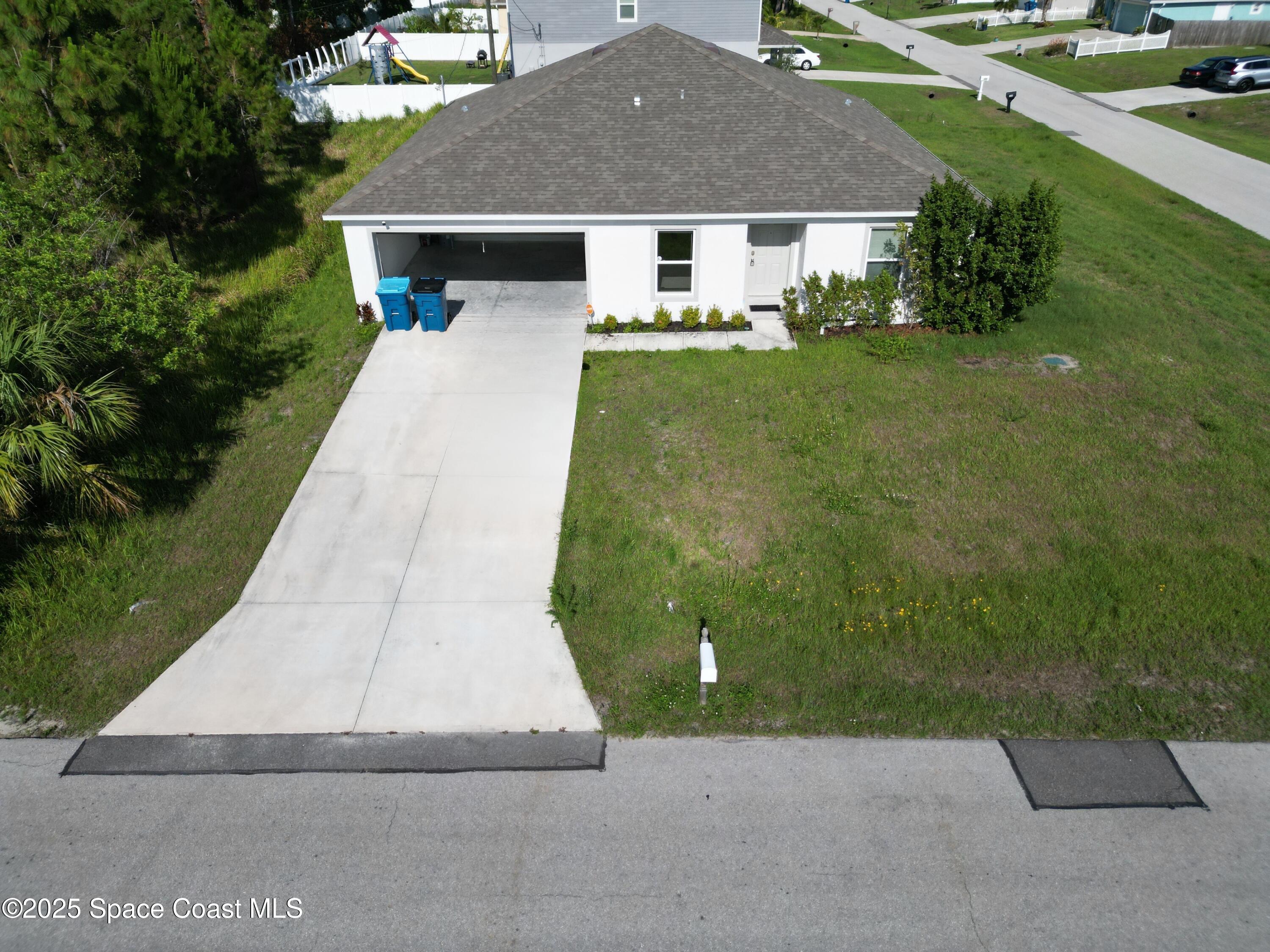 2359 Fallkirk Avenue